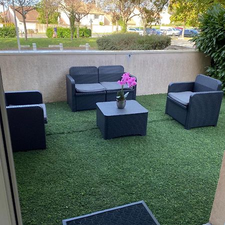 Logement Entier Chambre+Salon + Jardin & Terrasse Les Ulis Exteriör bild