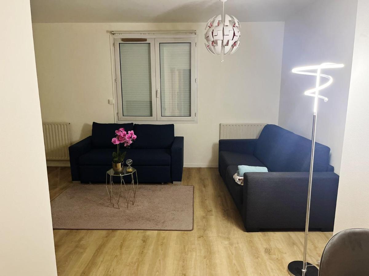 Logement Entier Chambre+Salon + Jardin & Terrasse Les Ulis Exteriör bild