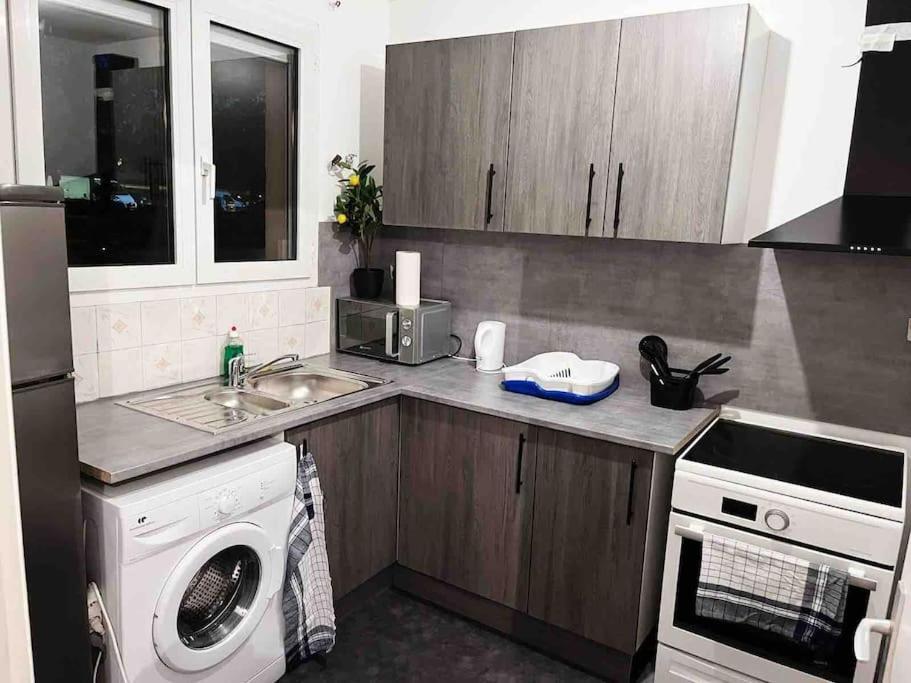 Logement Entier Chambre+Salon + Jardin & Terrasse Les Ulis Exteriör bild